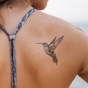 Tattoo colibri