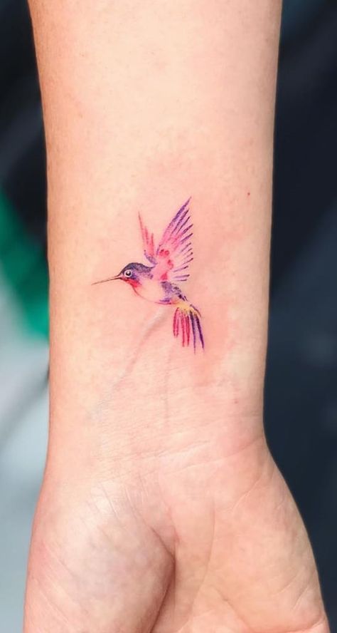 Tattoo colibri