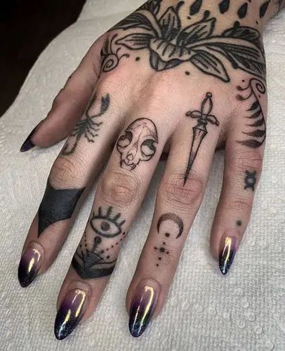 Tattoo main